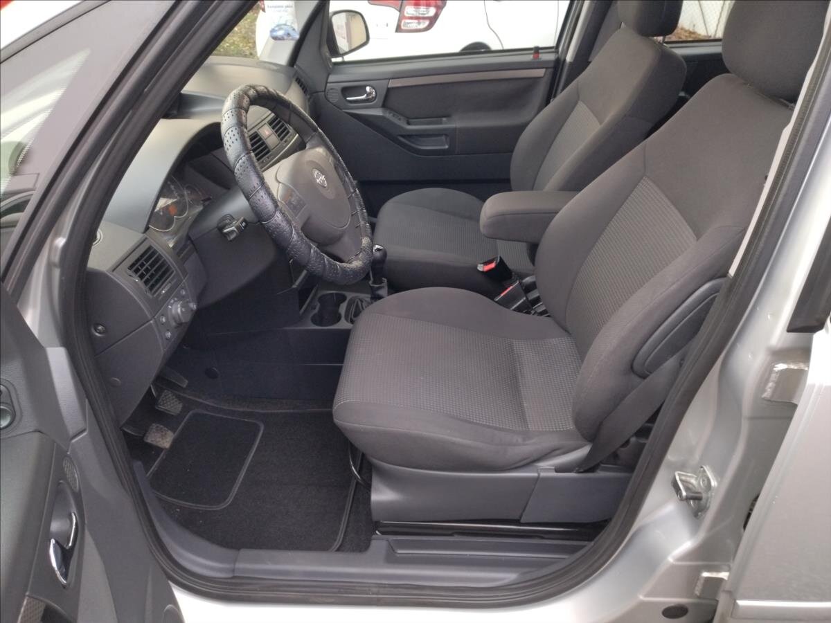 Opel Meriva MPV 1,4 l 66 kw
