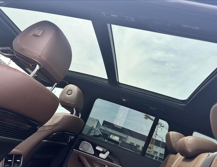 Mercedes-Benz GLS 13