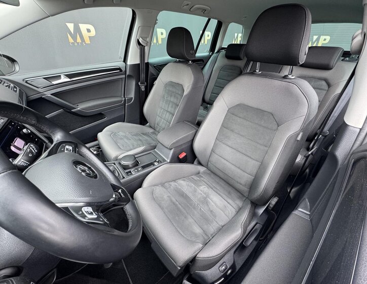 Volkswagen Golf Kombi 2,0 l 110 kw