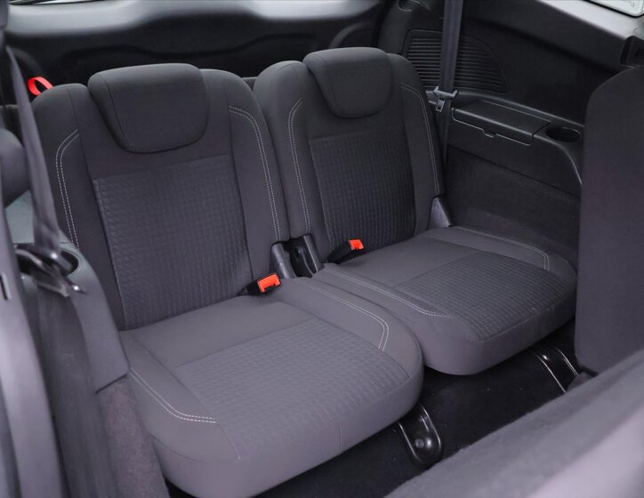 Ford Grand C-MAX MPV 2,0 l 110 kw