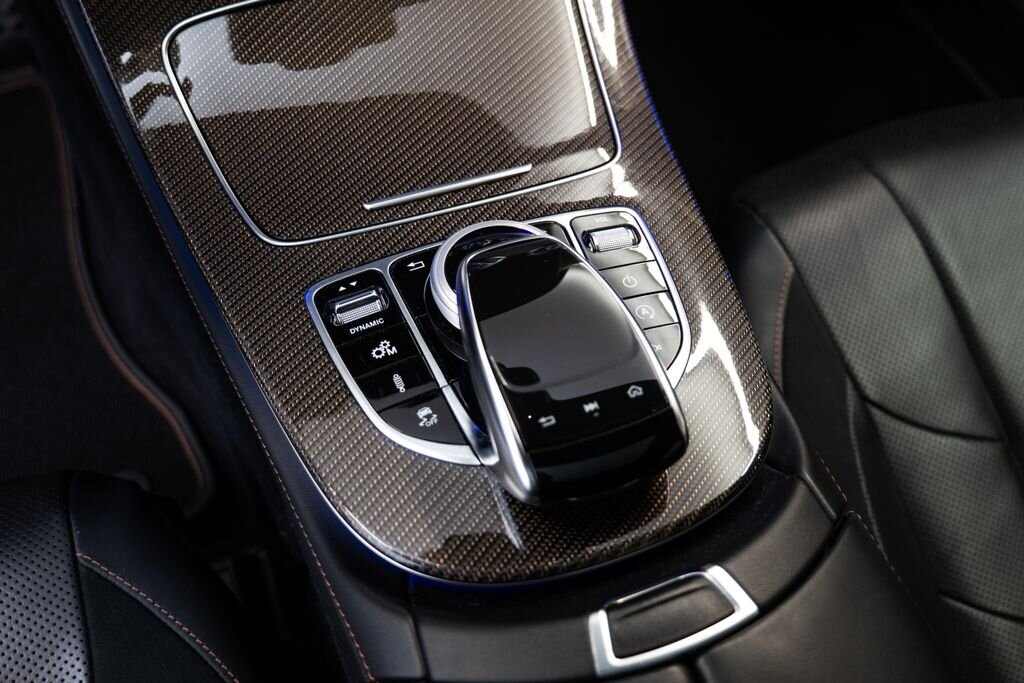 Mercedes-Benz CLS Sedan 3,0 l 320 kw