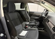 Mitsubishi Outlander 24