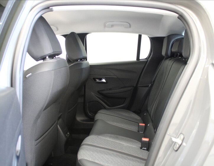 Peugeot 208 Hatchback 1,2 l 81 kw