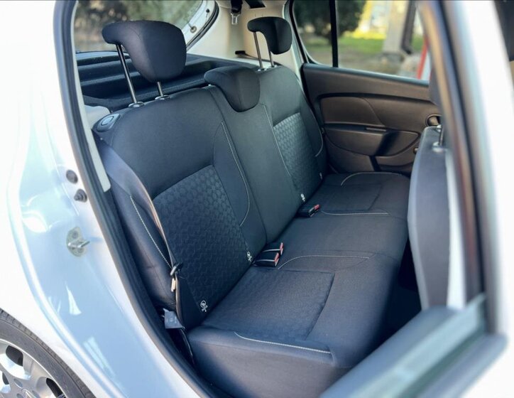 Dacia Sandero Hatchback 1,1 l 55 kw