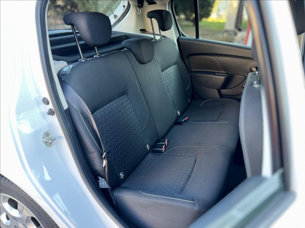 Dacia Sandero Hatchback 1,1 l 55 kw