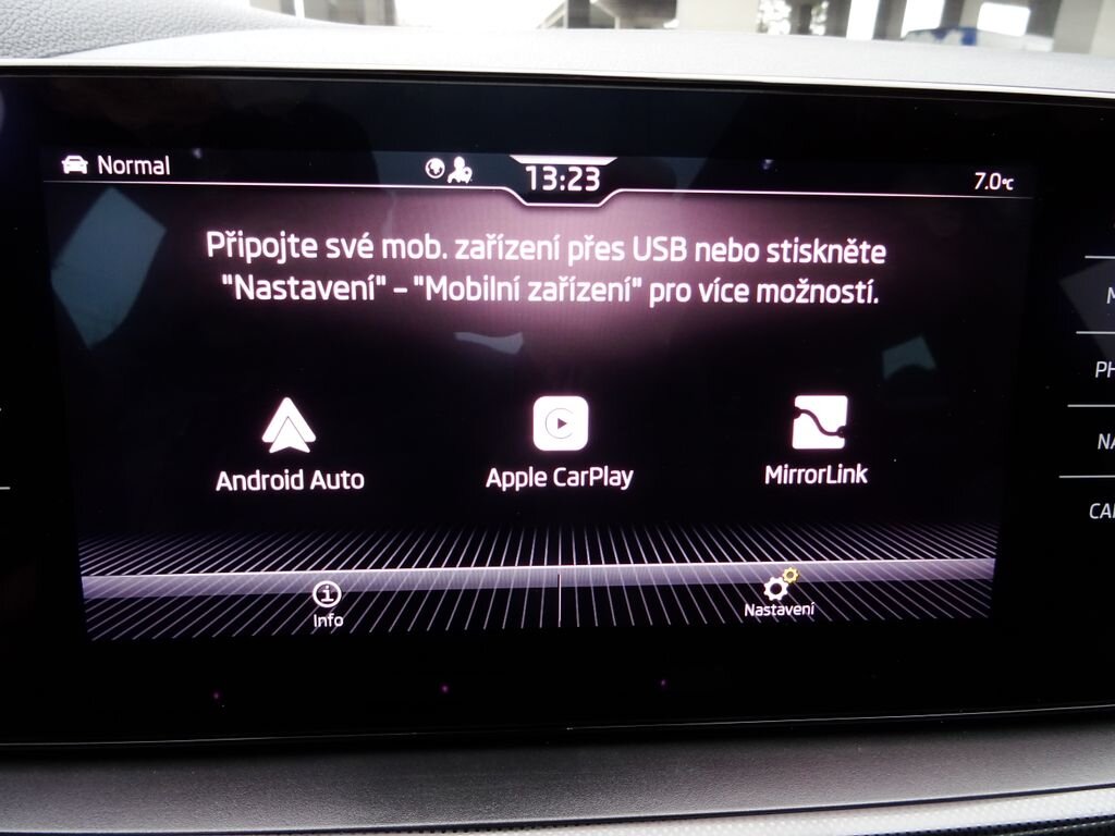 Škoda Kamiq Hatchback 1,5 l 110 kw