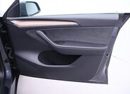 Tesla Model Y SUV / Terénní 0,0 258 kw