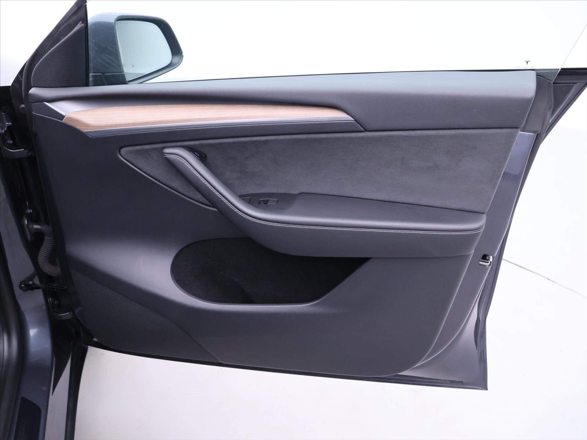 Tesla Model Y SUV / Terénní 0,0 258 kw