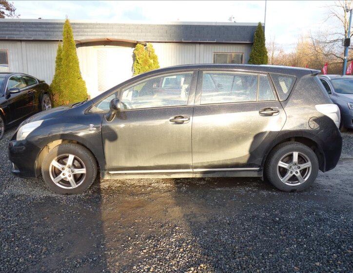 Toyota Verso MPV 1,6 l 97 kw