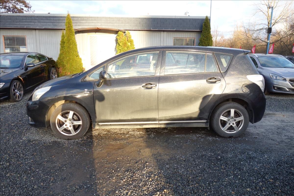 Toyota Verso MPV 1,6 l 97 kw