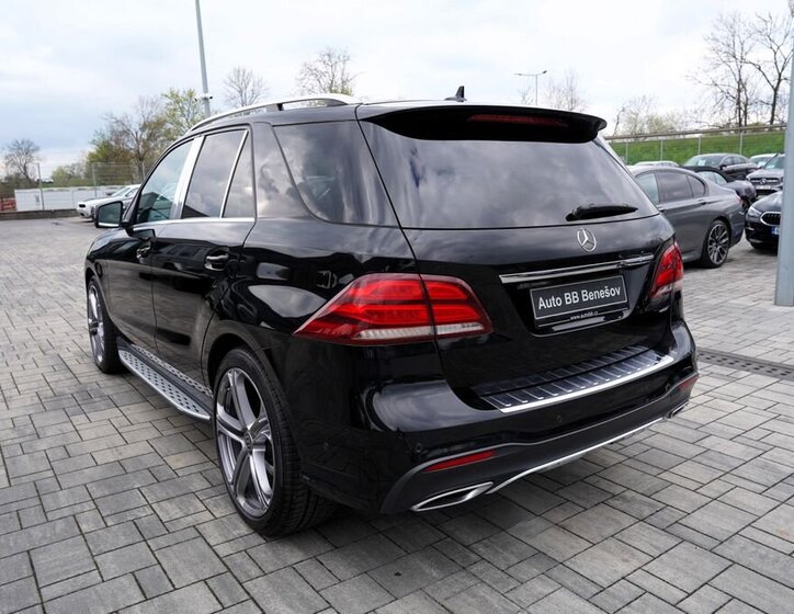 Mercedes-Benz GLE SUV / Terénní 3,0 l 190 kw