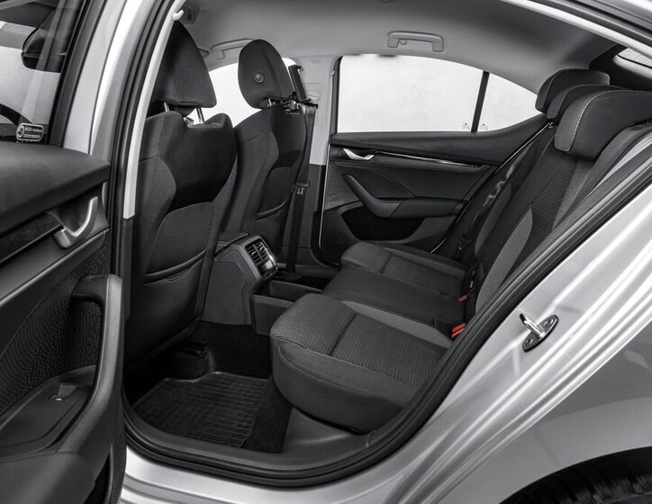 Škoda Octavia Sedan / Limuzína 1,5 l 110 kw