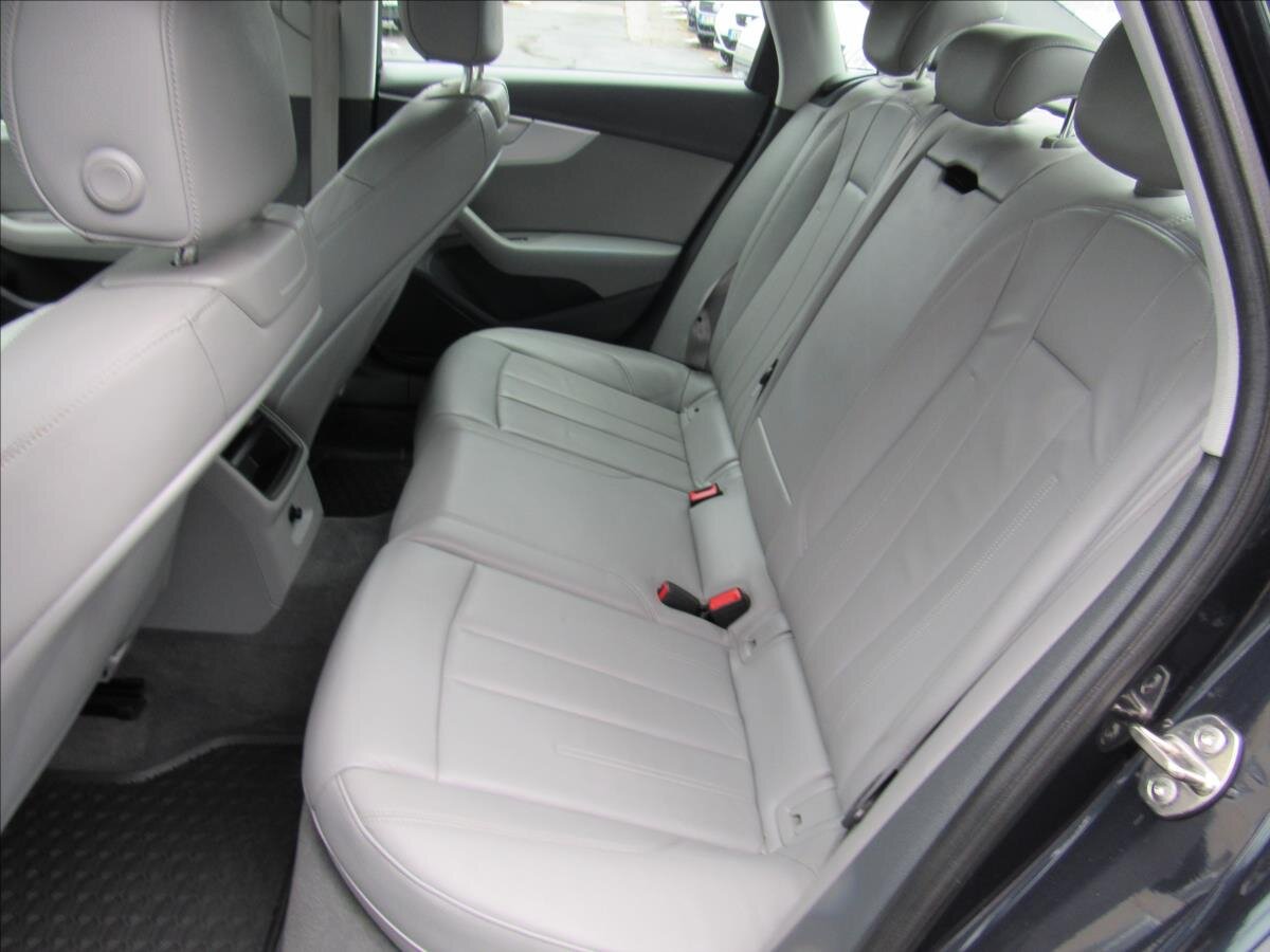 Audi A4 Sedan / Limuzína 2,0 l 110 kw