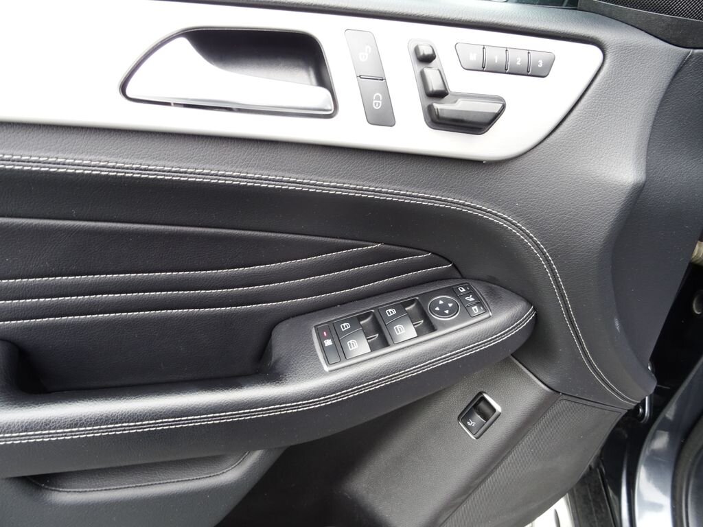 Mercedes-Benz Třídy M SUV / Terénní 3,0 l 190 kw