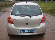 Toyota Yaris 5