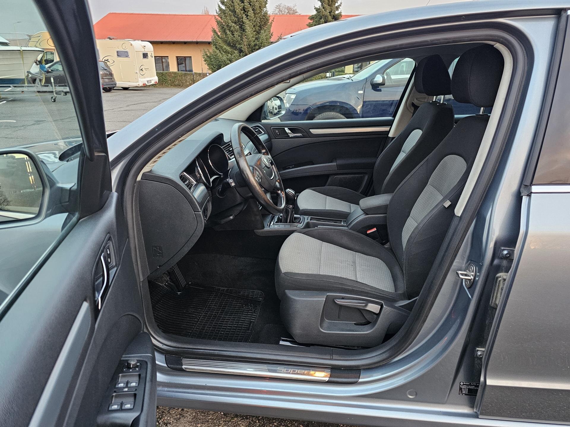 Škoda Superb