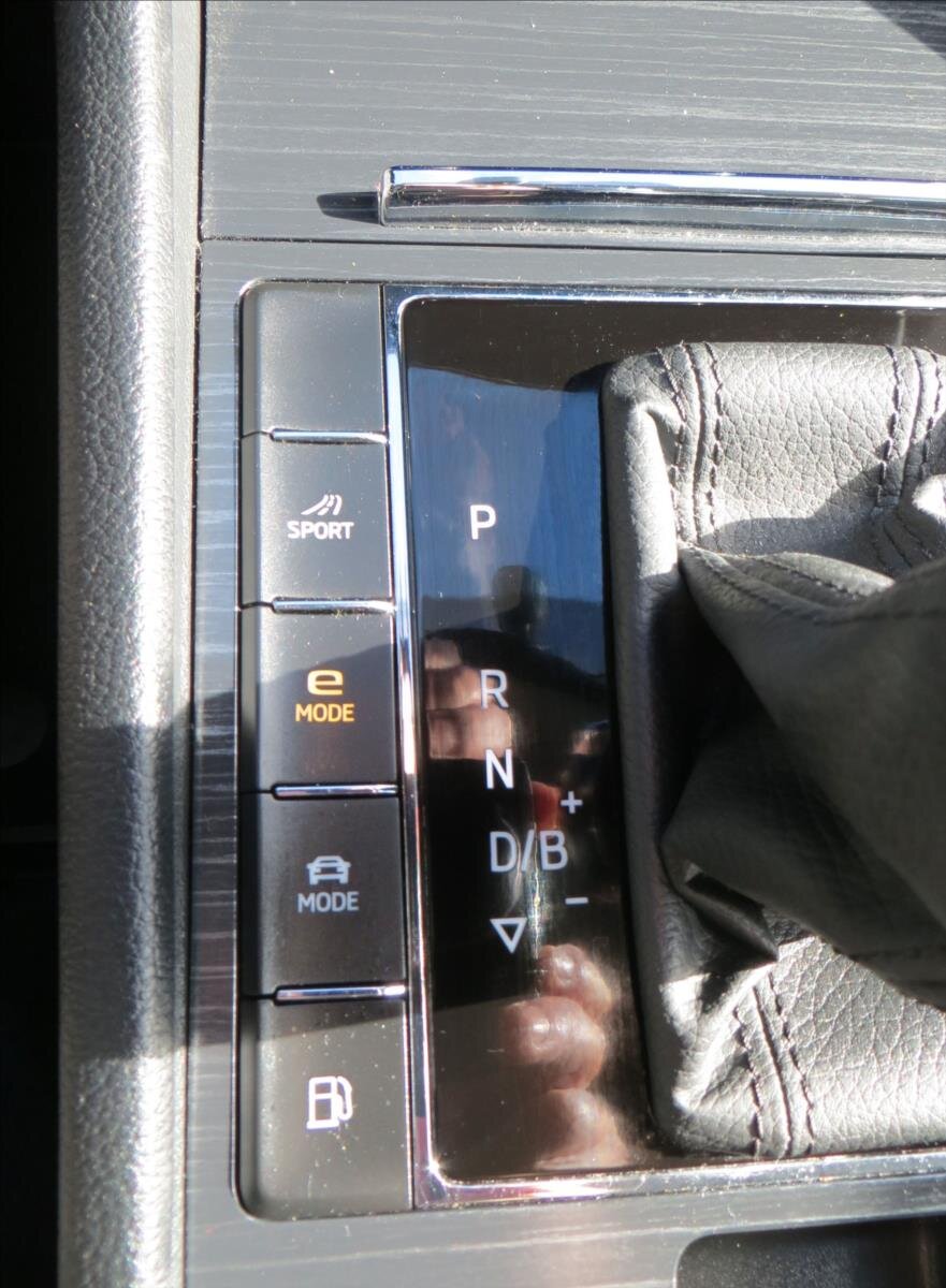 Škoda Superb Liftback 1,4 l 115 kw