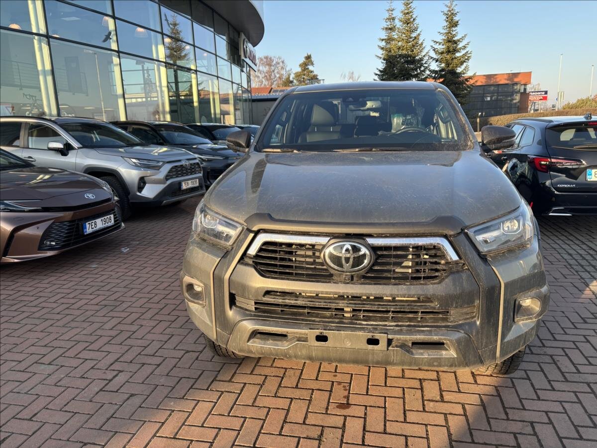 Toyota Hilux Pick-up 2,8 l 150 kw