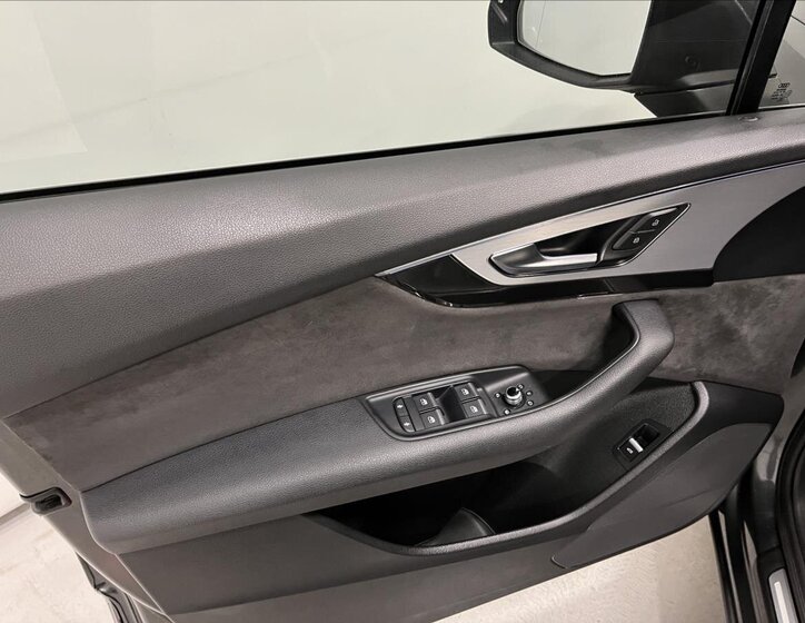 Audi Q7 SUV / Terénní 3,0 l 200 kw