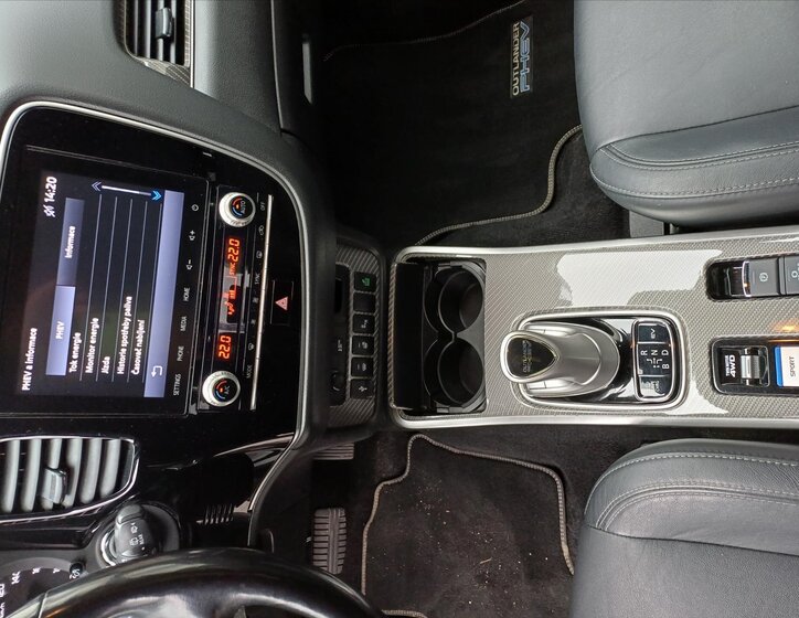 Mitsubishi Outlander Kombi 2,4 l 99 kw