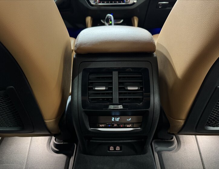 BMW X4 SUV 3,0 l 195 kw