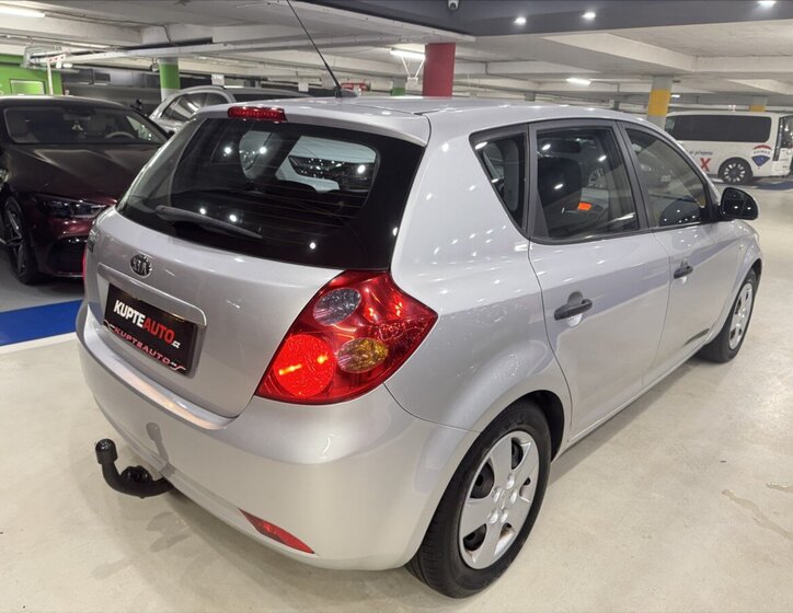 KIA Ceed Hatchback 1,4 l 80 kw