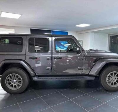 Jeep Wrangler 4