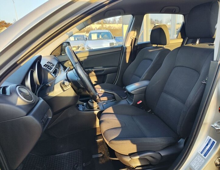 Mazda 3 Hatchback 1,6 l 77 kw