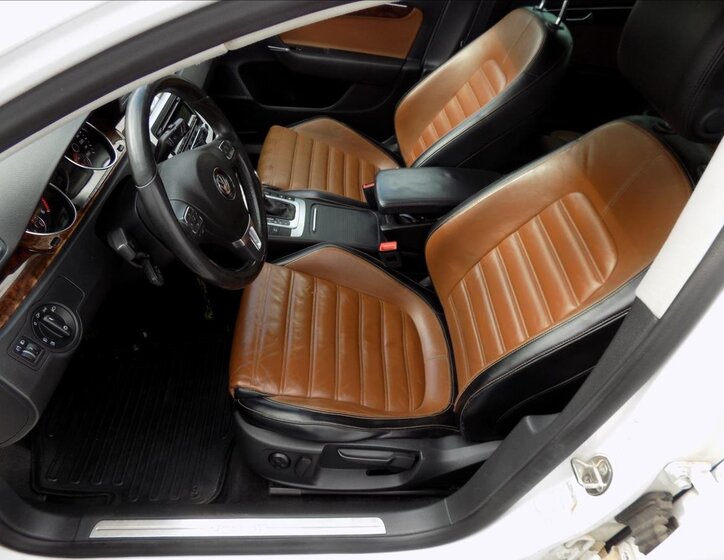 Volkswagen Passat 11