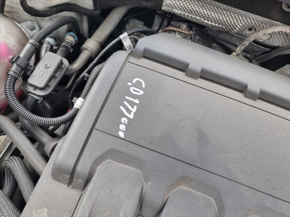 Volkswagen Golf Kombi 2,0 l 110 kw