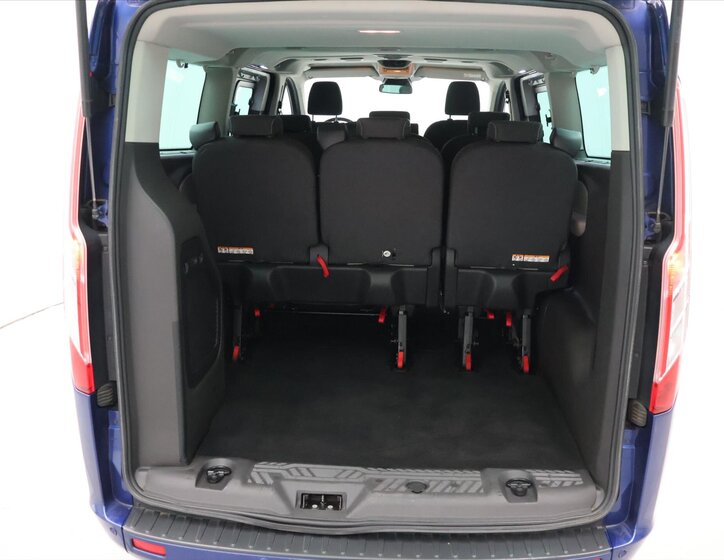 Ford Tourneo Custom Kombi 2,0 l 125 kw