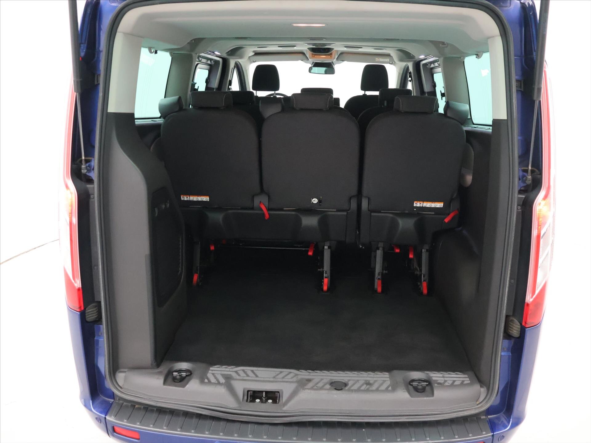 Ford Tourneo Custom Kombi 2,0 l 125 kw