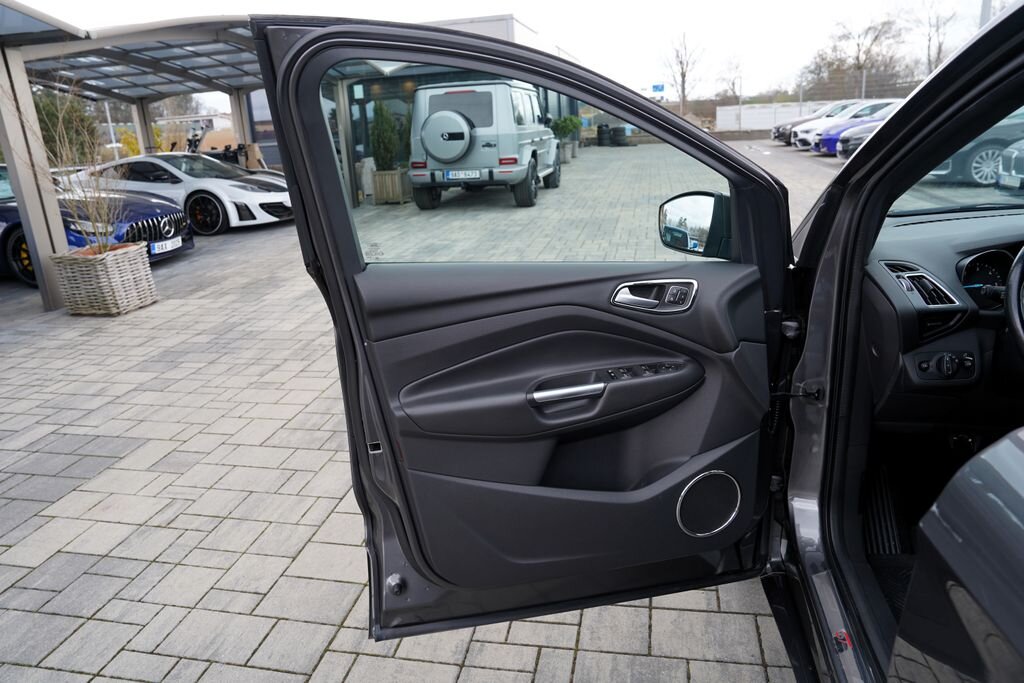 Ford Kuga SUV / Terénní 2,0 l 132 kw