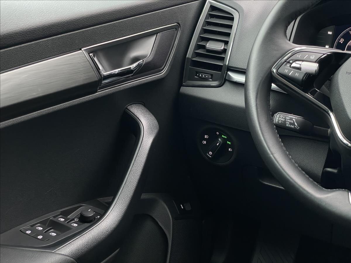 Škoda Karoq SUV 1,5 l 110 kw