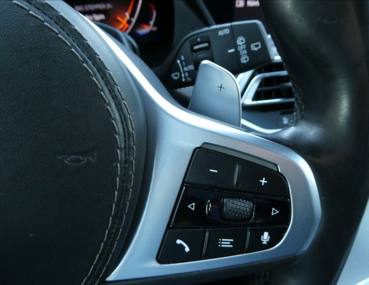 BMW X5 SUV / Terénní 3,0 l 195 kw