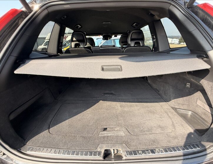 Volvo XC90 SUV / Terénní 2,0 l 173 kw