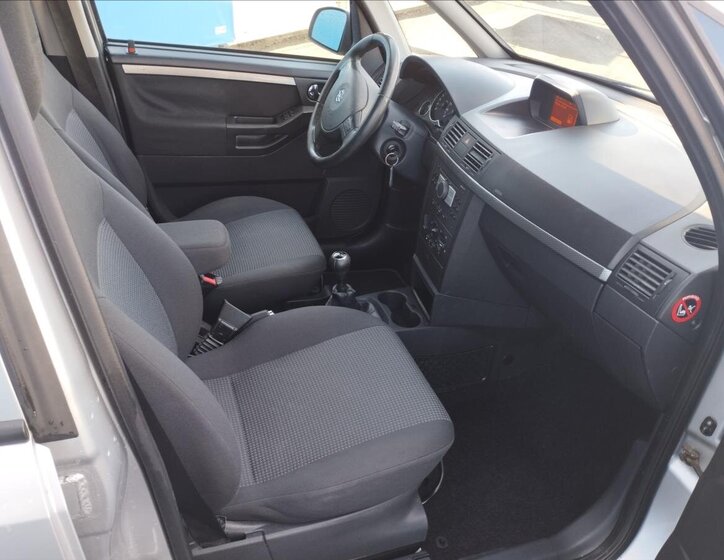 Opel Meriva MPV 1,4 l 66 kw