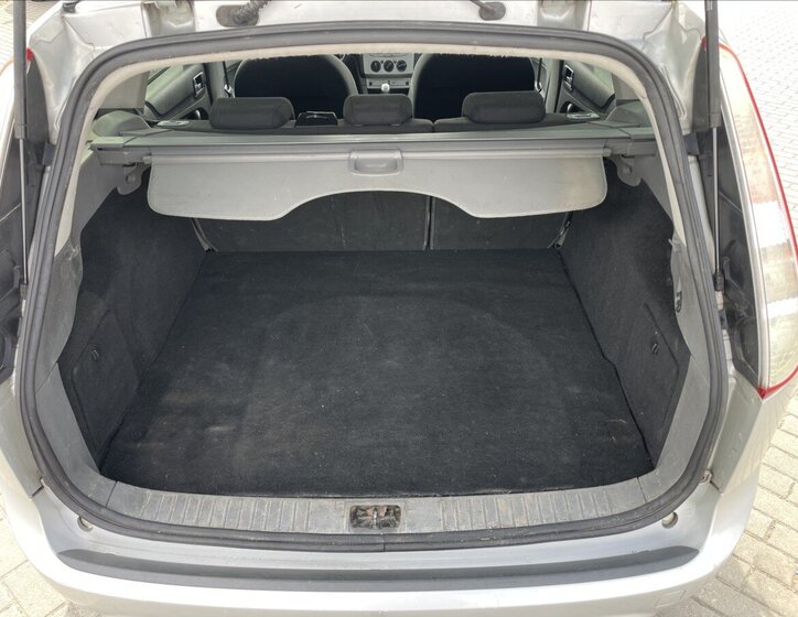 Ford Focus Kombi 1,6 l 74 kw