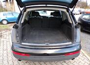 Audi Q7 23