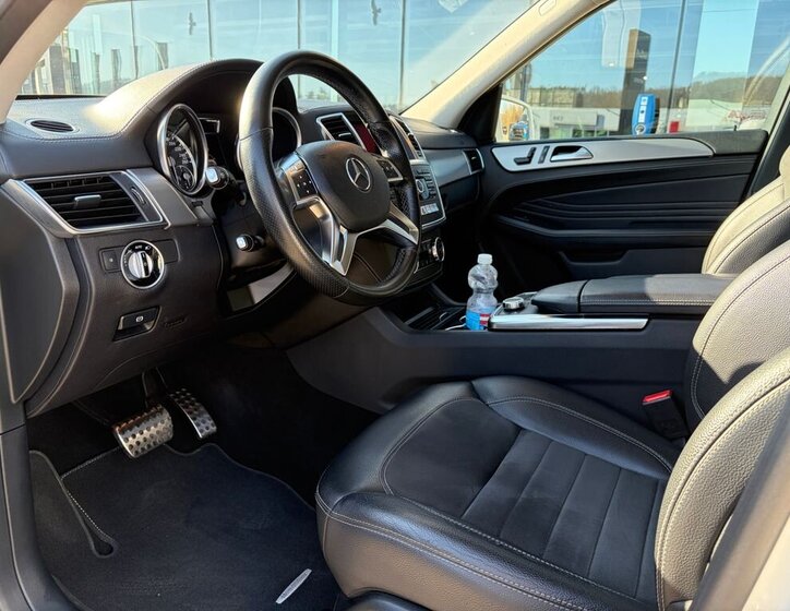 Mercedes-Benz Třídy M SUV / Terénní 3,0 l 190 kw