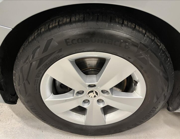 Škoda Superb Kombi 1,5 l 110 kw