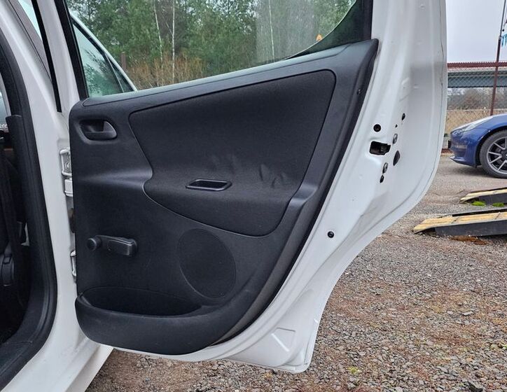 Peugeot 207 Hatchback 1,4 l 50 kw