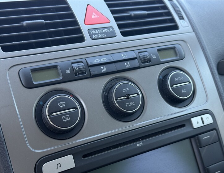 Volkswagen Touran 12