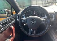 Volkswagen Touareg 13