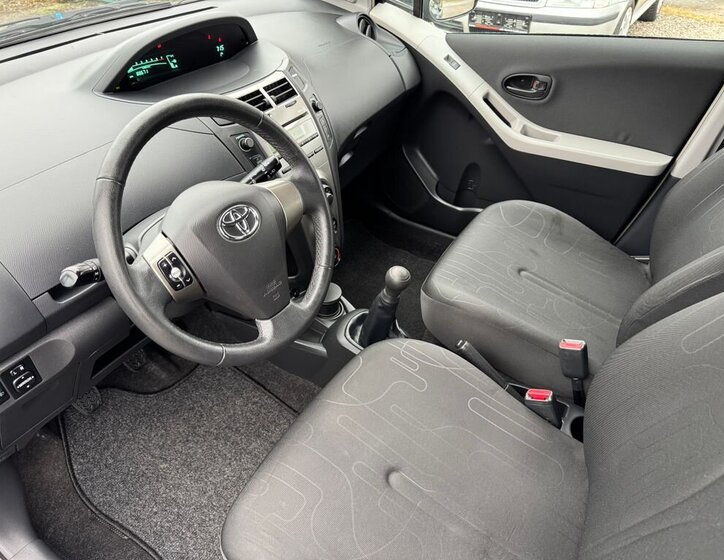 Toyota Yaris 7