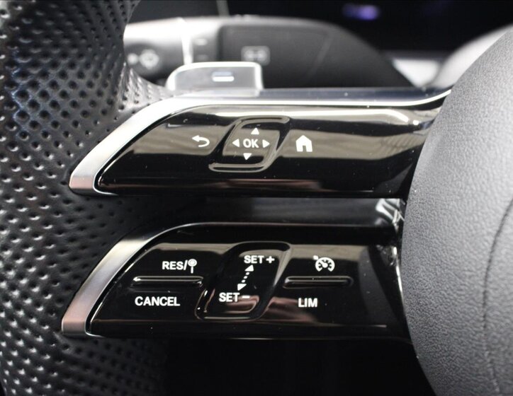 Mercedes-Benz CLS Sedan / Limuzína 2,0 l 143 kw