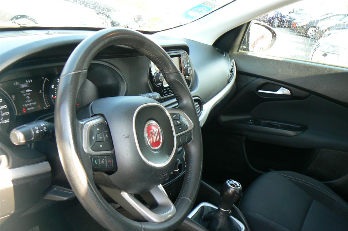 Fiat Tipo Hatchback 1,2 l 70 kw