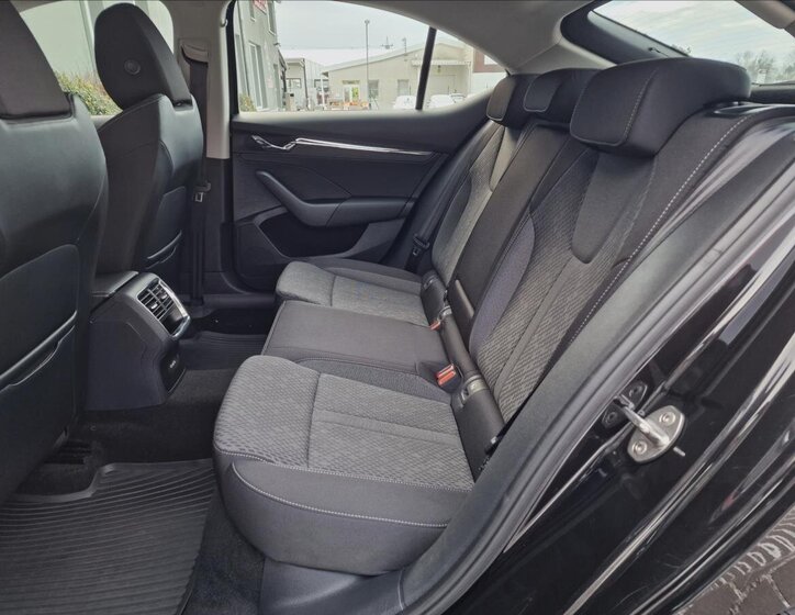 Škoda Octavia Sedan 1,5 l 110 kw