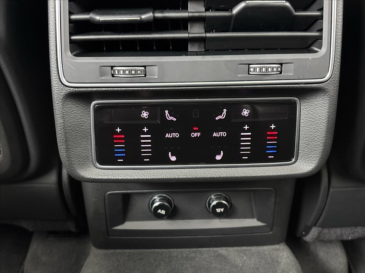 Audi Q8 SUV / Terénní 3,0 l 250 kw