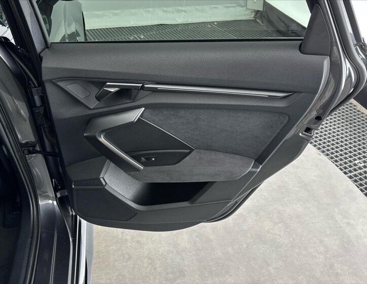 Audi RS 3 Sedan / Limuzína 2,5 l 294 kw